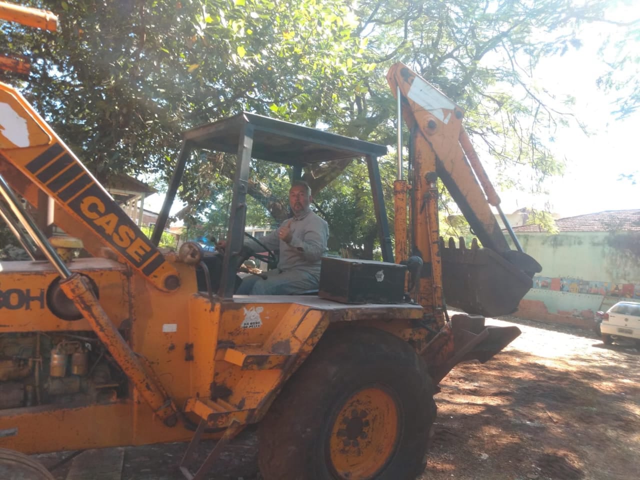 terraplanagem serviço na empresa demolidora abelhao formigao em ribeirao preto